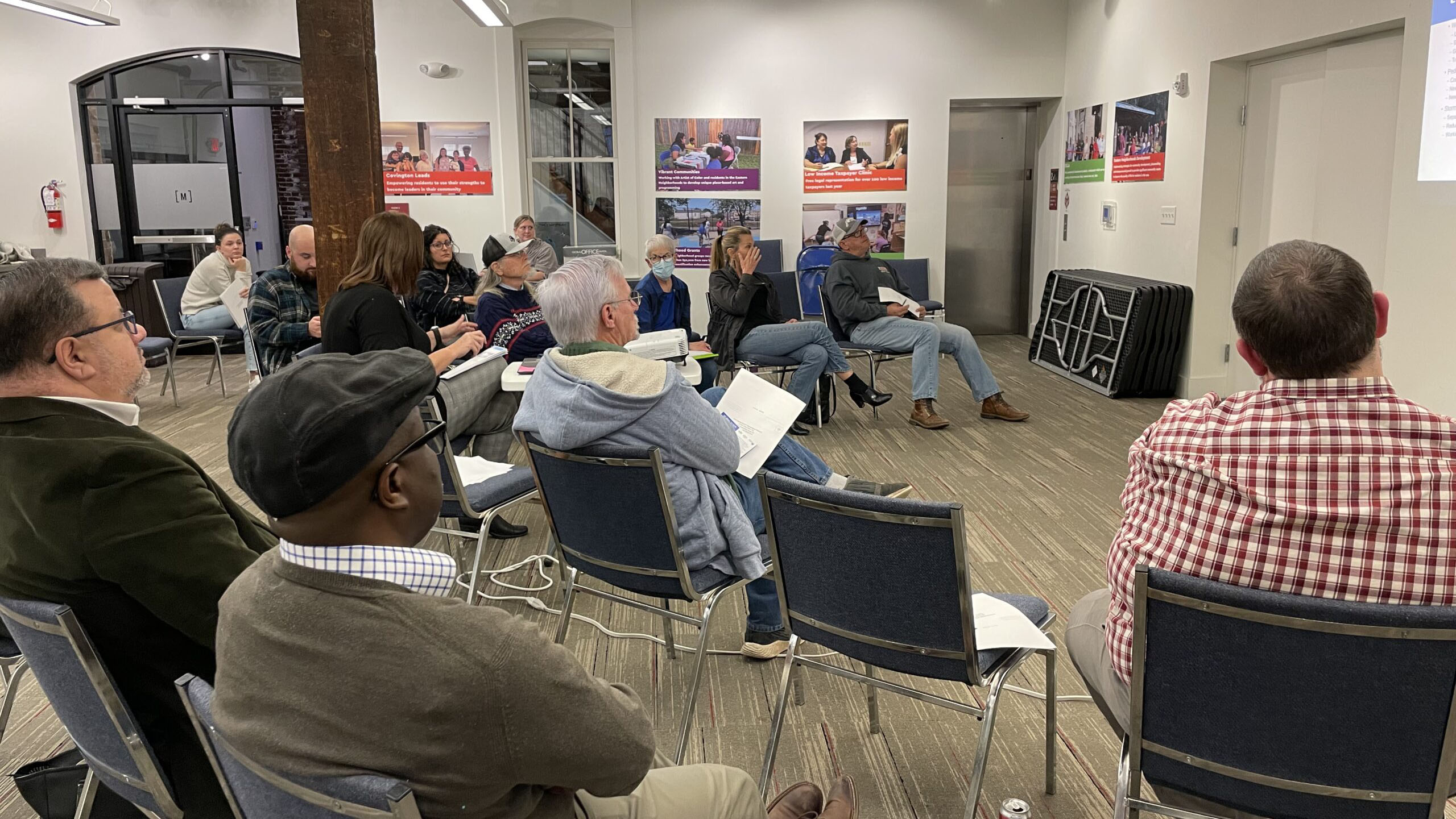 Westside CVG Presentation People in Westside Cincinnati learning about the Brent Spence Bridge project